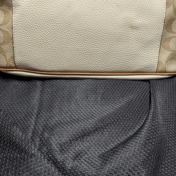 Authentic Coach bag - Picture 5 of 12